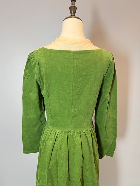 Green Regency Era Dress with Lace - Long Sleeves Dress - Green Maxi Dress - Regency Dress Plus Size